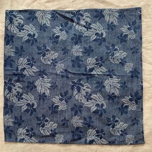 Blue floral pocket square